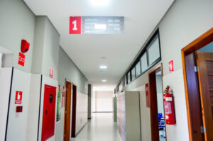 Corredor placa 1 andar do Colégio Pró-Mundo, Aracaju