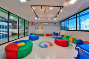 Foto profissional da Sala Google do Colégio Pró-Mundo, Aracaju